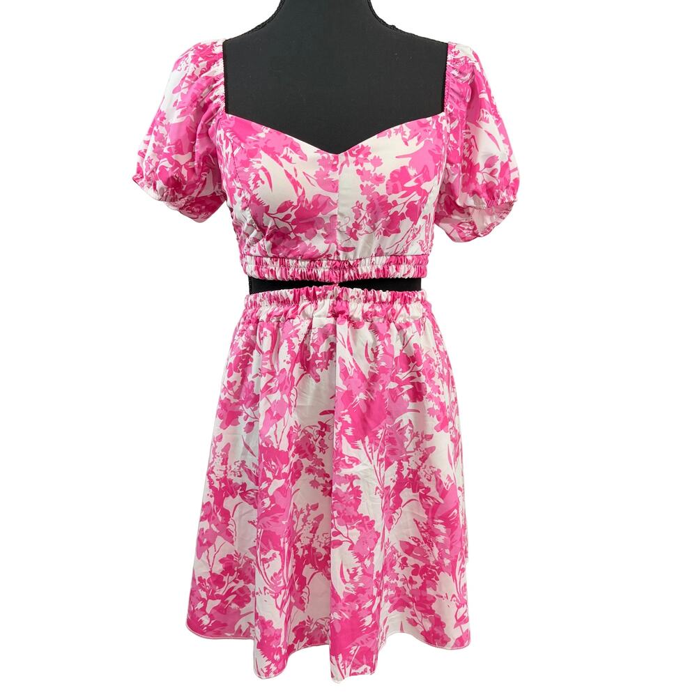 Vale Moda Italian made dress with built in bra,  size medium NWT